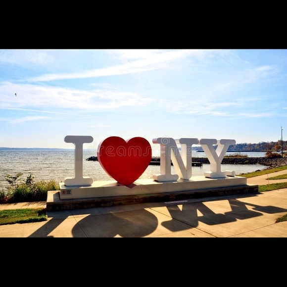 Meet your Posher - Picture 1 of 1